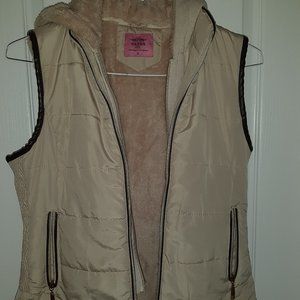 super stylish and warm vest like new